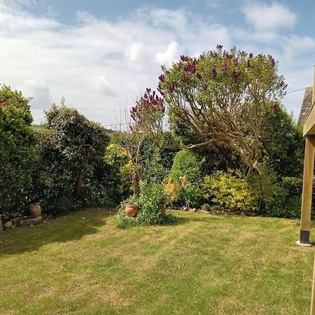 Curlews Cottage - House With 3 Bedrooms And Garden - Walking Distance To The Beach Perranporth Buitenkant foto