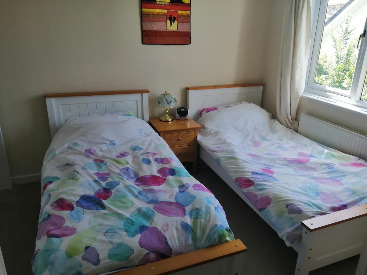 Curlews Cottage - House With 3 Bedrooms And Garden - Walking Distance To The Beach Perranporth Buitenkant foto