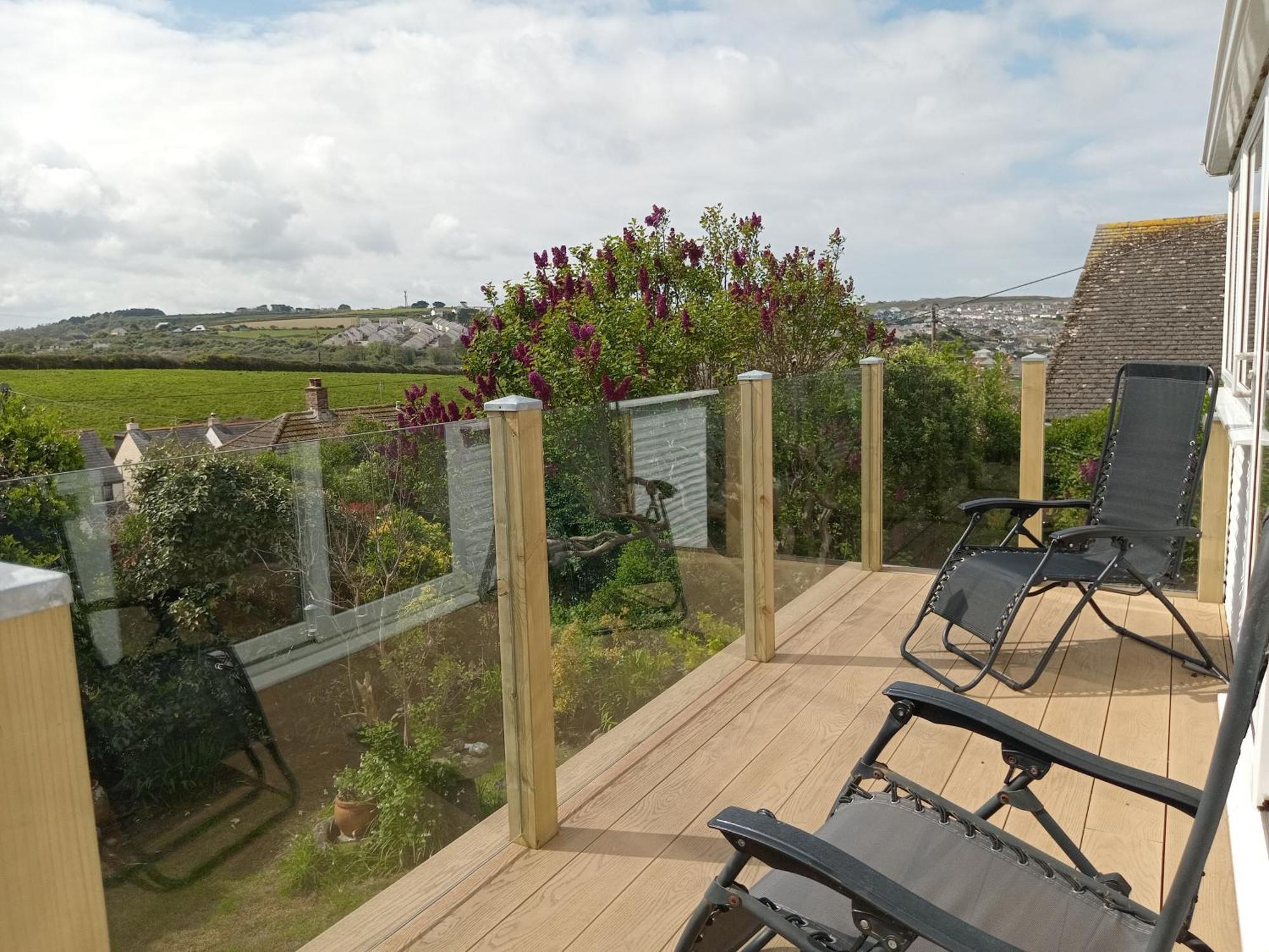 Curlews Cottage - House With 3 Bedrooms And Garden - Walking Distance To The Beach Perranporth Buitenkant foto